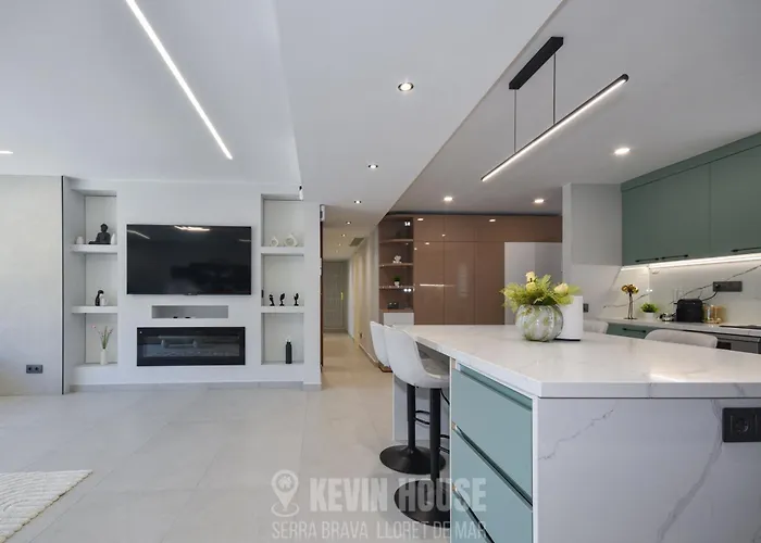Kevin House - Serra Brava,